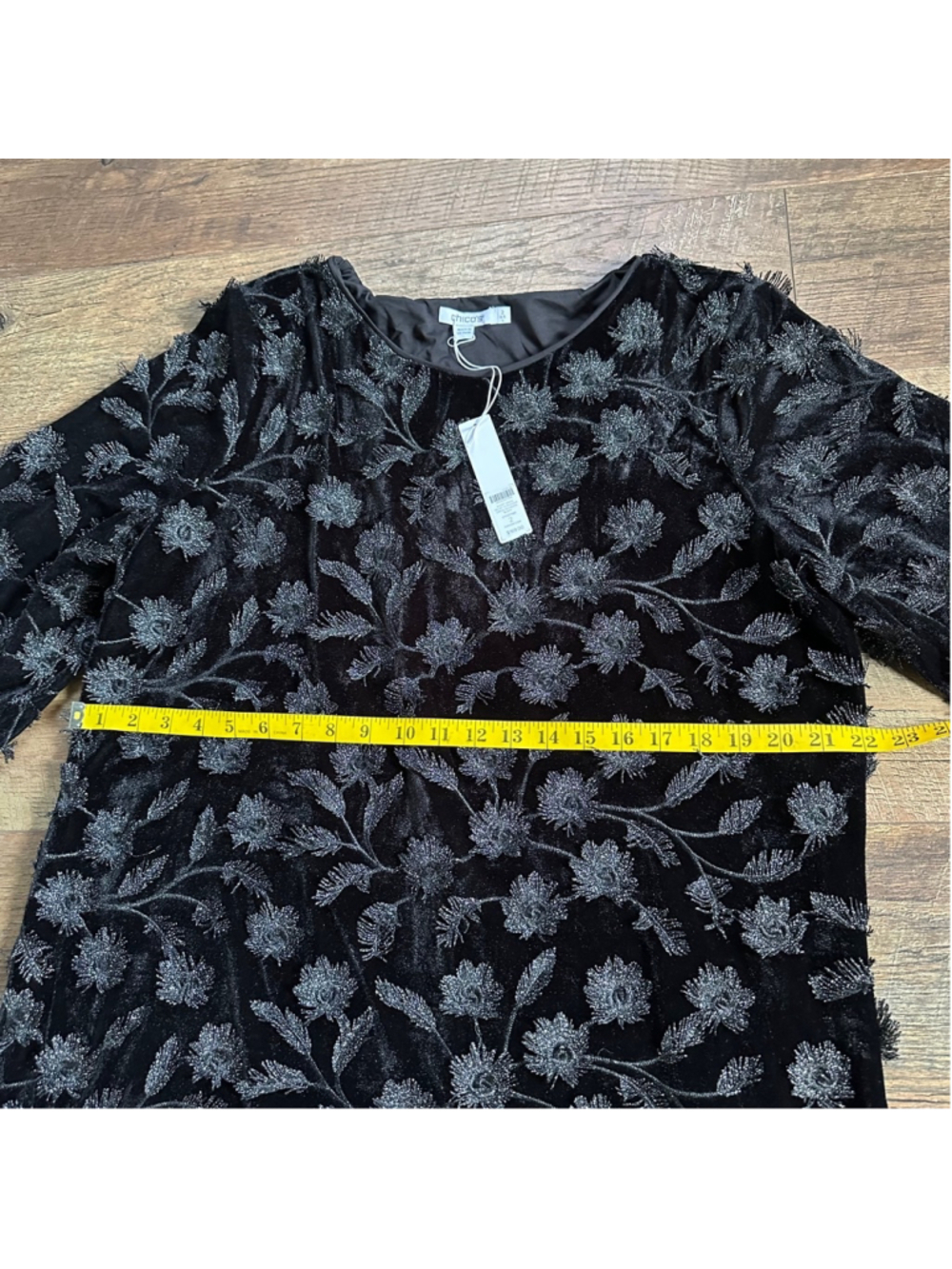 Women's Chico's Short Dress Velvet 3D Flower Black Size L Summer - Picture 7 of 9